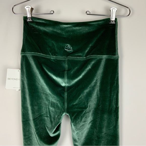 NWT Beyond Yoga Velvet Motion High Waisted Leggings - Picture 12 of 16